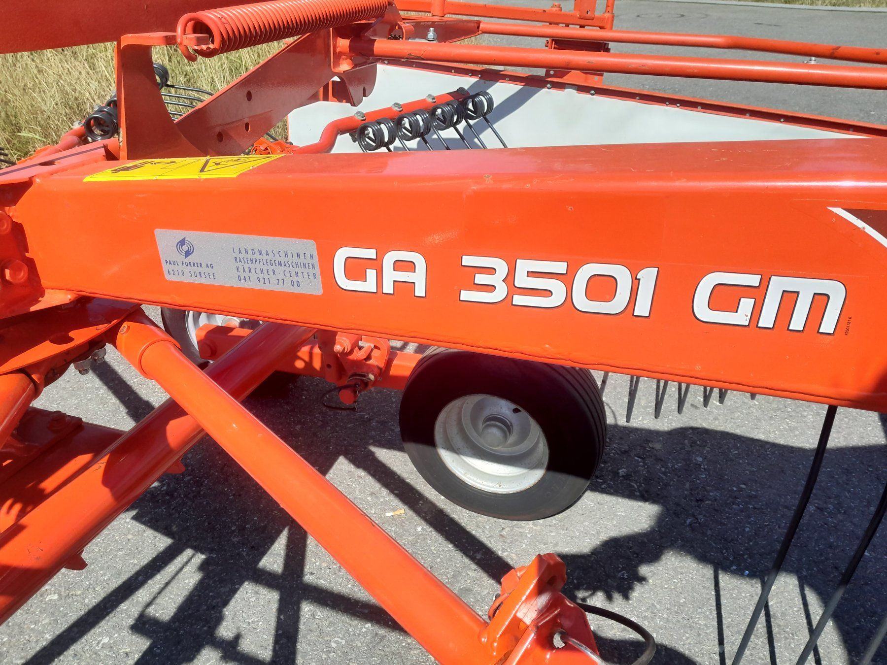 Kuhn Fauchage: Kreiselschwader Kuhn GA 3501 – D'occasion à Sursee par pafu02 6
