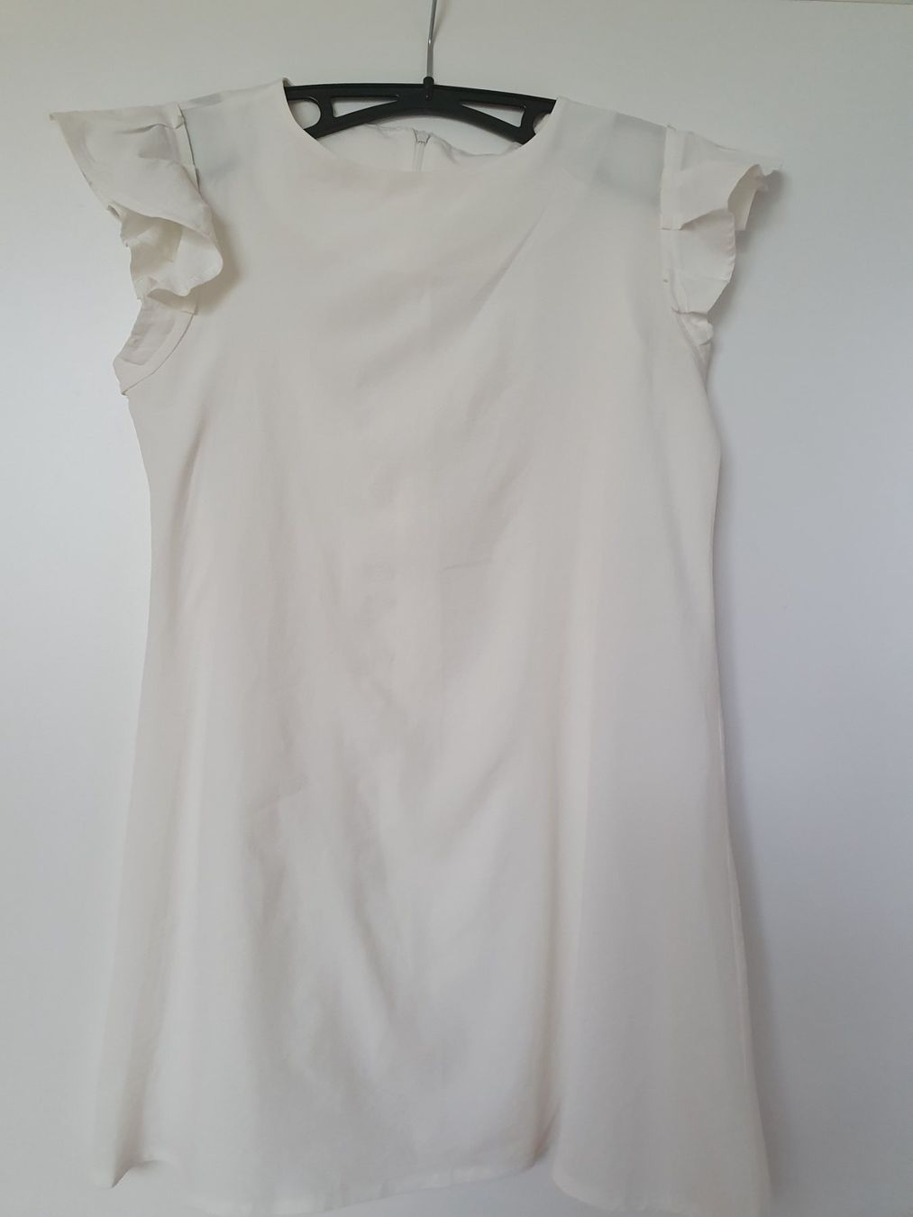 Vestiti & Gonne: Weisses Sommerkleid mit Rüschen – Usato da Kloten venduto da Hektor44