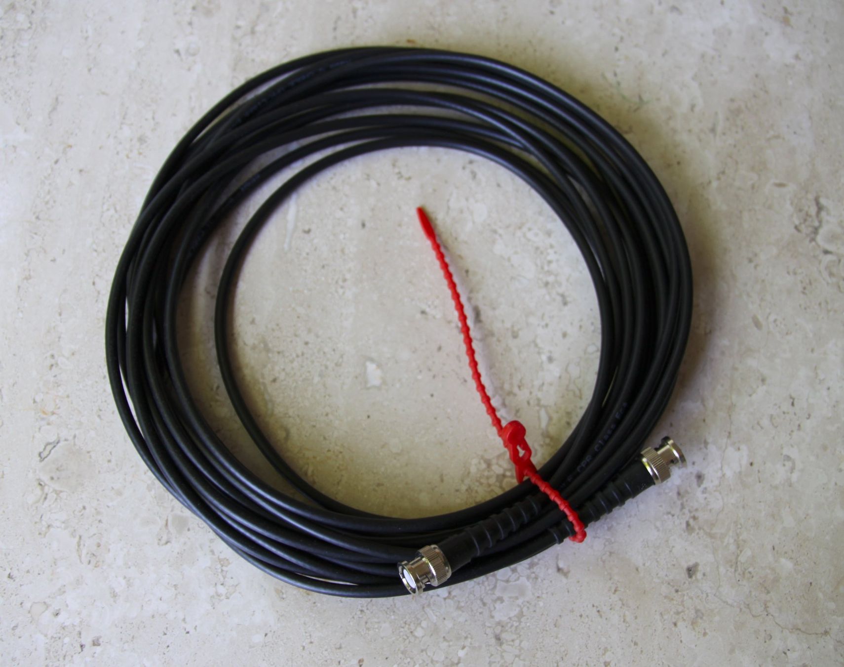 Technique de radiocom: Diverse Kabel 50 Ohm – D'occasion à Riehen par Revodidi 1