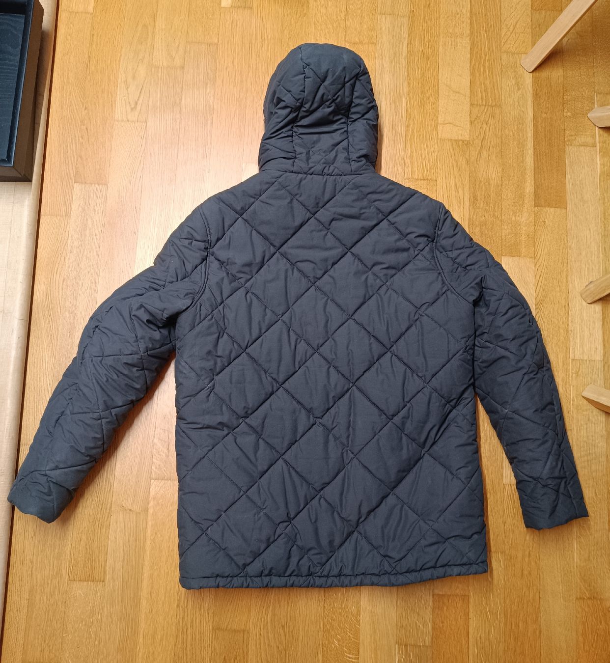 Barbour Vestes: Veste matelassée Barbour capuche – D'occasion à Biel/Bienne par justophe 3