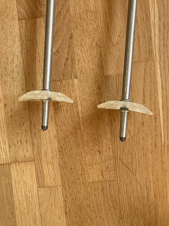 Bâtons de ski: Bâtons de ski 85cm – D'occasion à Tavannes par mic_567j 1