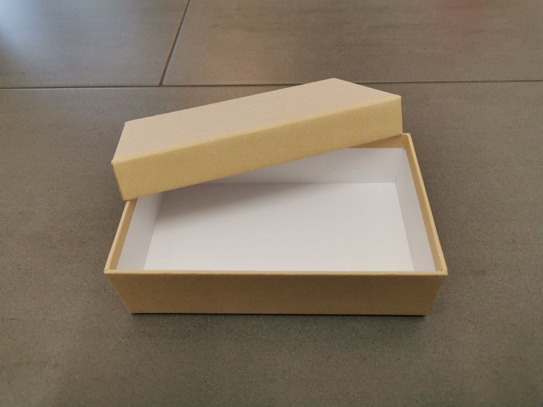 Tutte le decorazioni: Geschenkschachtel mit Deckel – Nuovo (secondo la descrizione) da Zürich venduto da Bluemex 1