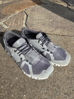 ON Cloud Schuhe Herren Grösse 40.5 grau 