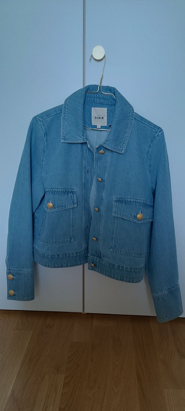 Sezane Giacche: Sézane Jeansjacke hellblau, Grösse 34 – Usato da Luzern venduto da sim_lqq2