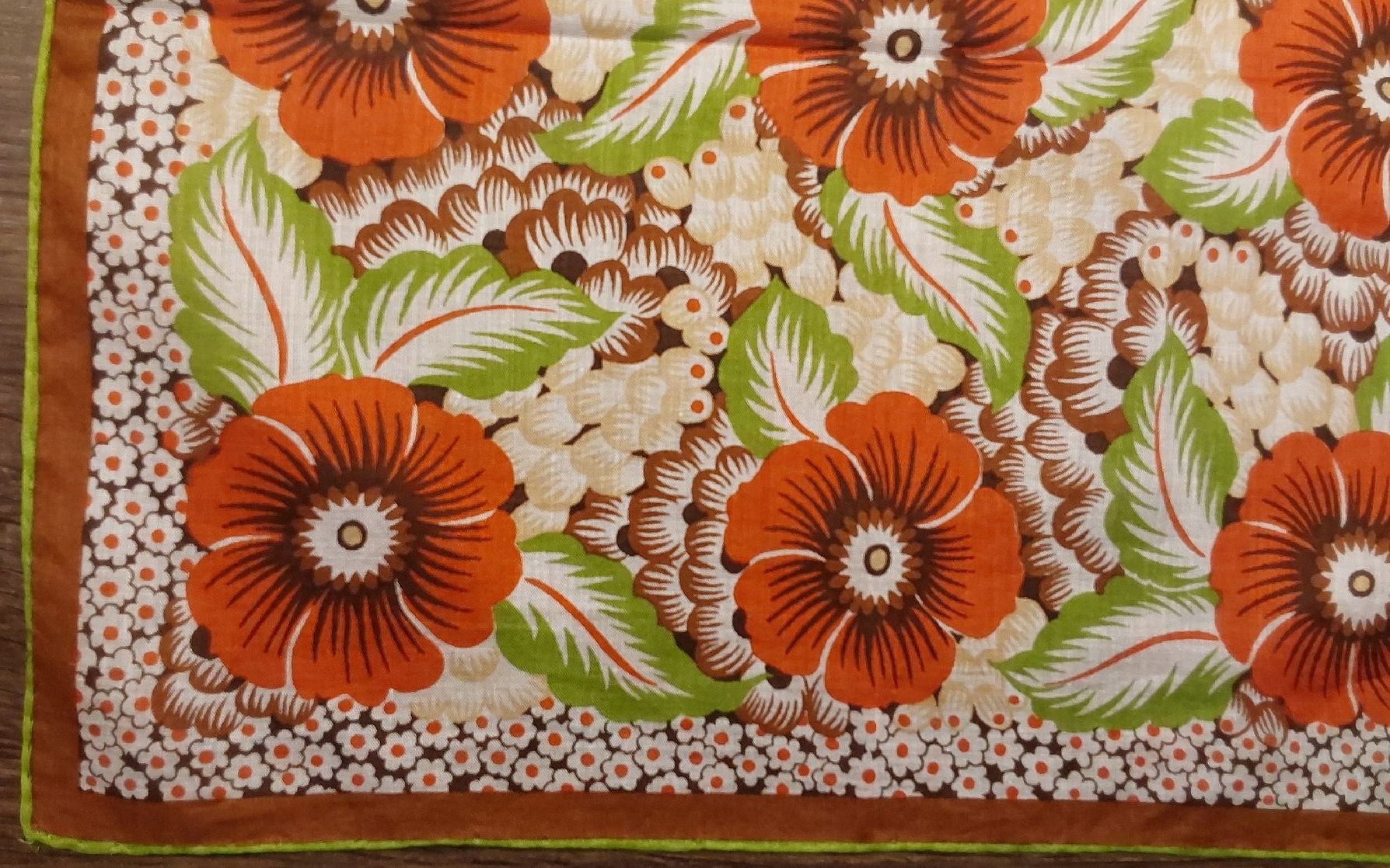 Sonstige Kleidung & Accessoires: Taschentuch Motiv Blumen – Neu und originalverpackt aus Köniz von scopello12 1