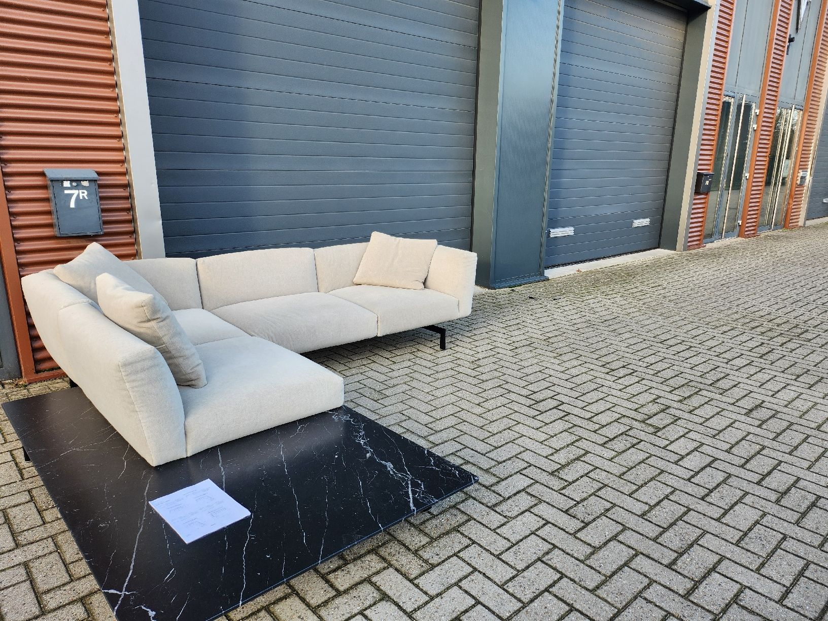 Knoll Divani: Knoll Avio Compact Ecksofa by Piero Lissoni – Usato da Gelderland venduto da HermsenDesign 1