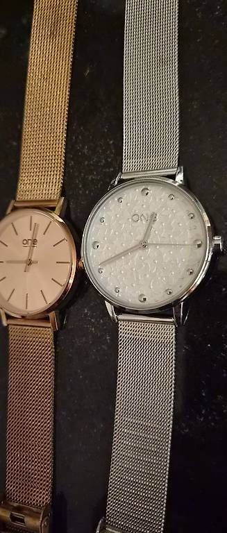Montres: ONE Damen Uhren  – D'occasion à Oberhasli par far_zq8n 1