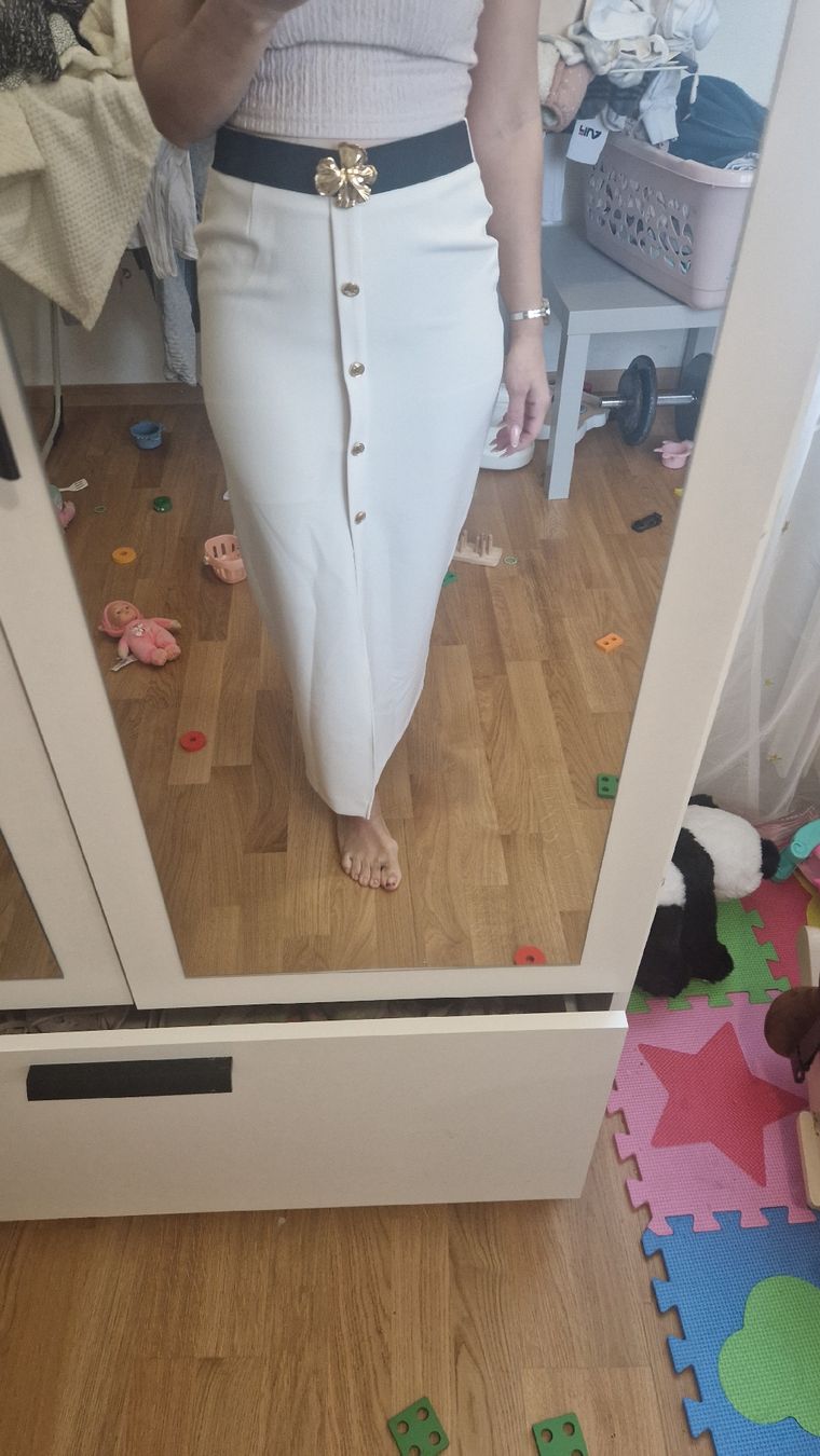 Zara Gonne: Zara Midirock mit Gürtel – Nuovo e nell'imballaggio originale da Dietikon venduto da matej069 2