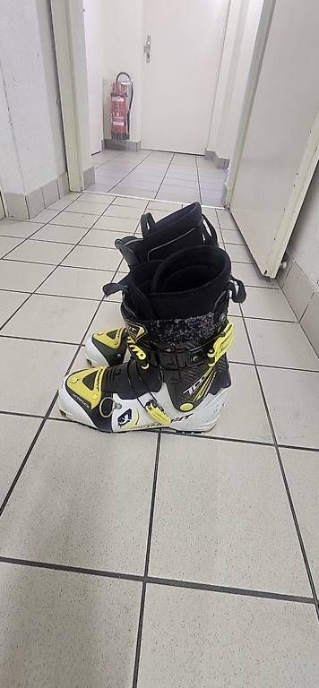 Scarpe da uomo: Chaussure  de randonnées  41,5 Dynafit  – Usato da Lausanne venduto da Mic007 1