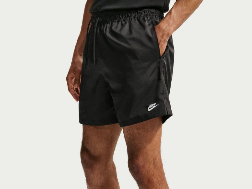 Nike Hosen: Nike Shorts – Neu (gemäss Beschreibung) aus Frauenfeld von Atrix720