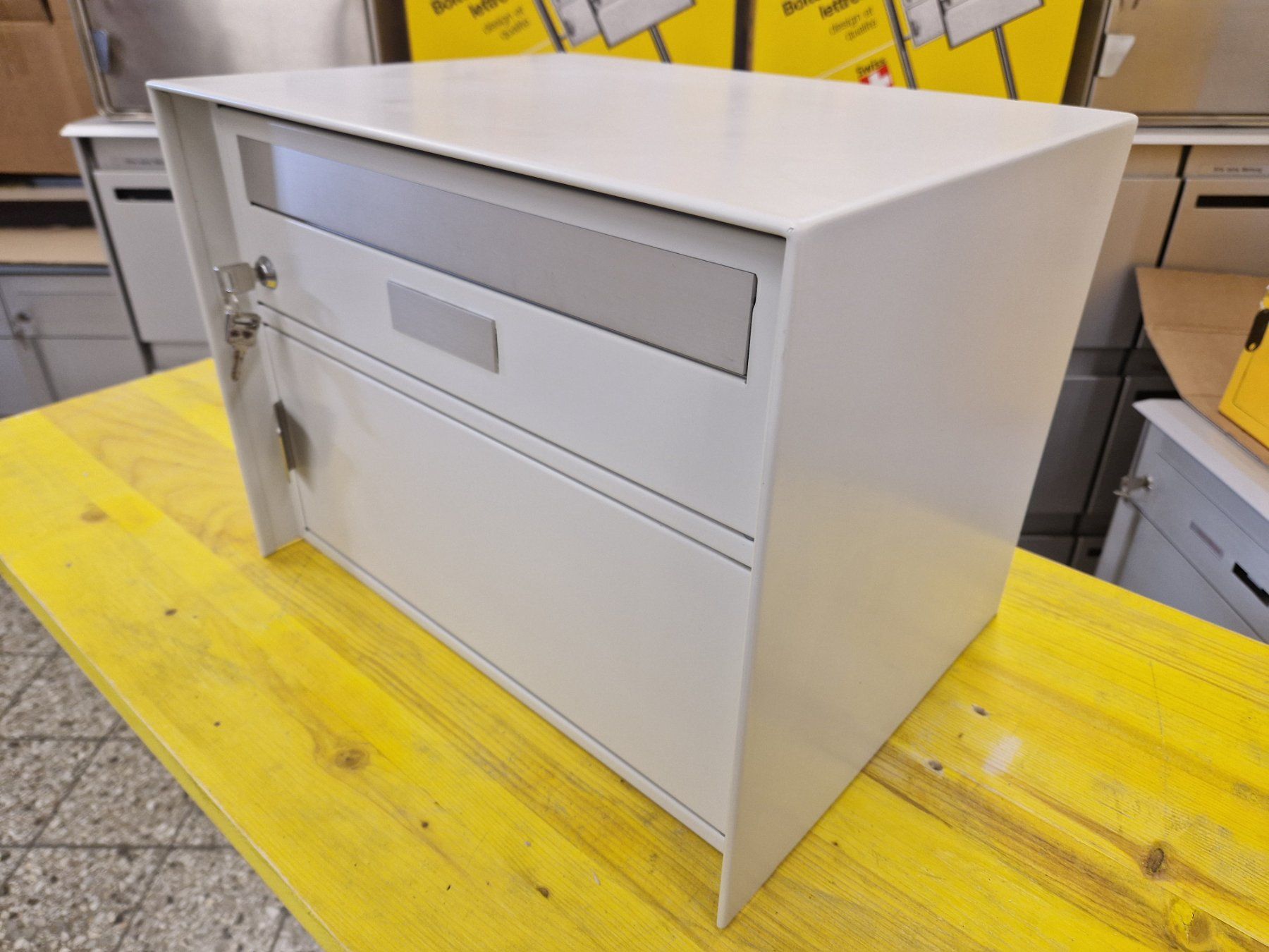 Sonstiges für Haushalt & Wohnen: Briefkasten ( Huber ) – Gebraucht aus Wiler b.Utzenstorf von bamaa-shop 3