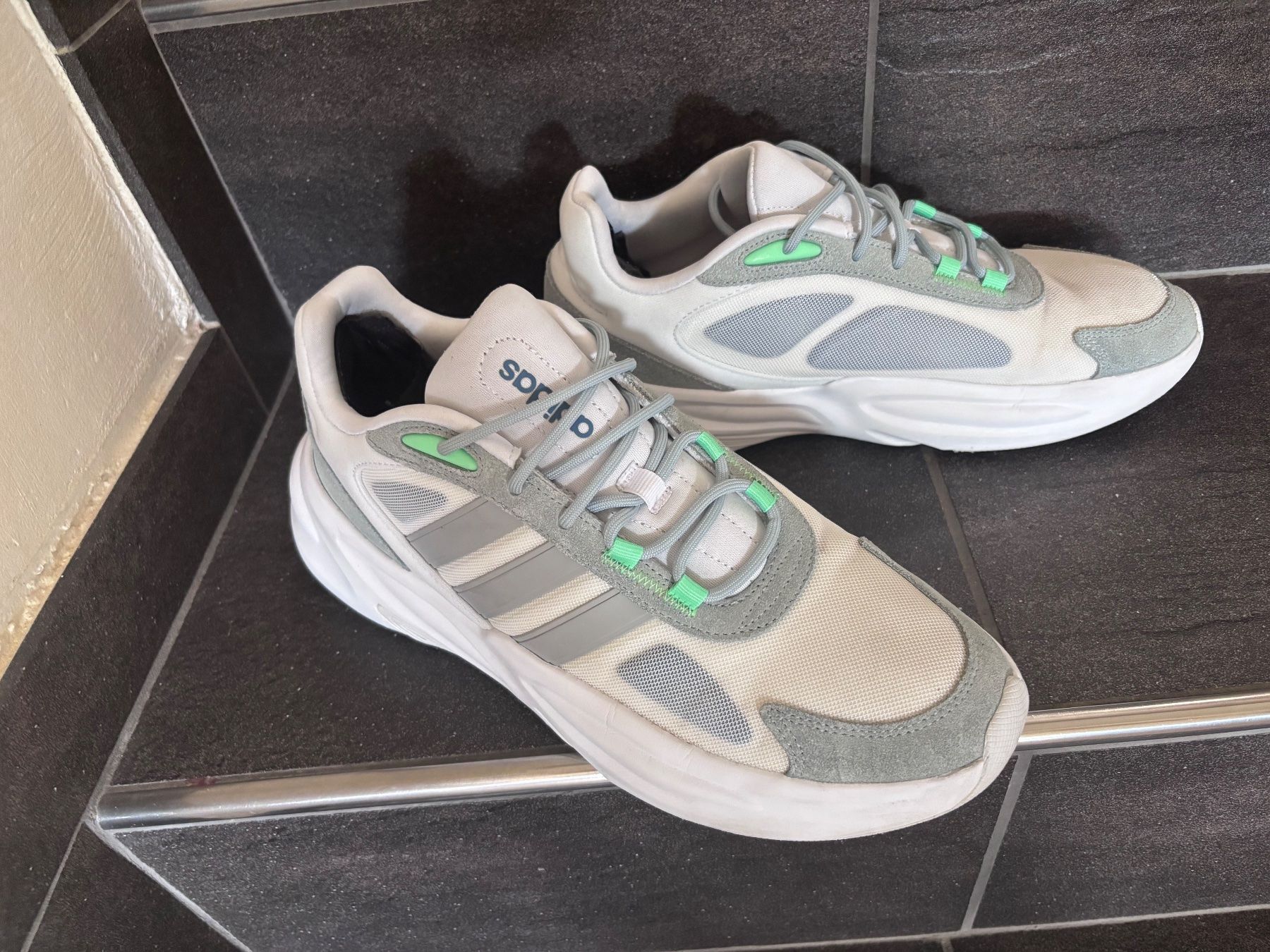 Adidas Scarpe da uomo: Sneaker Adidas weiss 44 – Usato da Balsthal venduto da Uroby