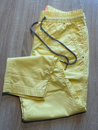 Leichte Sommerhose gelb von Street One  Gr. 38/28