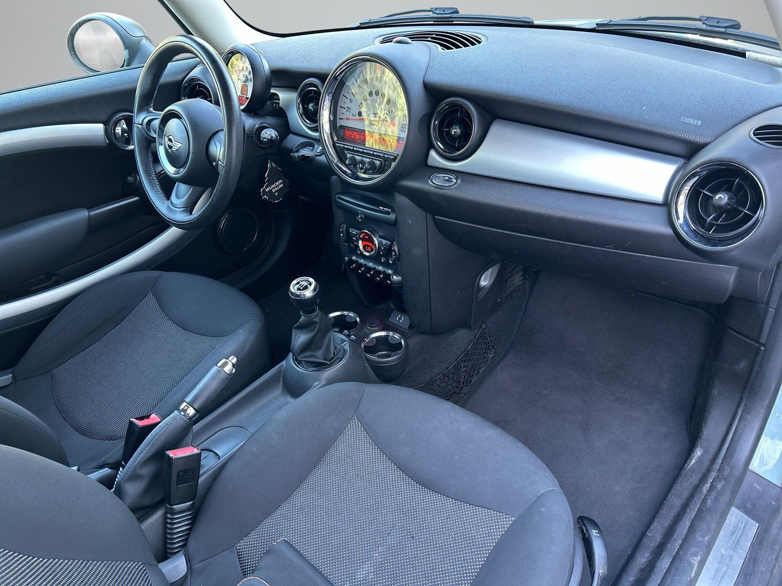 Mini Autos: Mini Cooper one ab CHF 1.00 – Gebraucht aus Steinhausen von Automotive-Meier-1 4