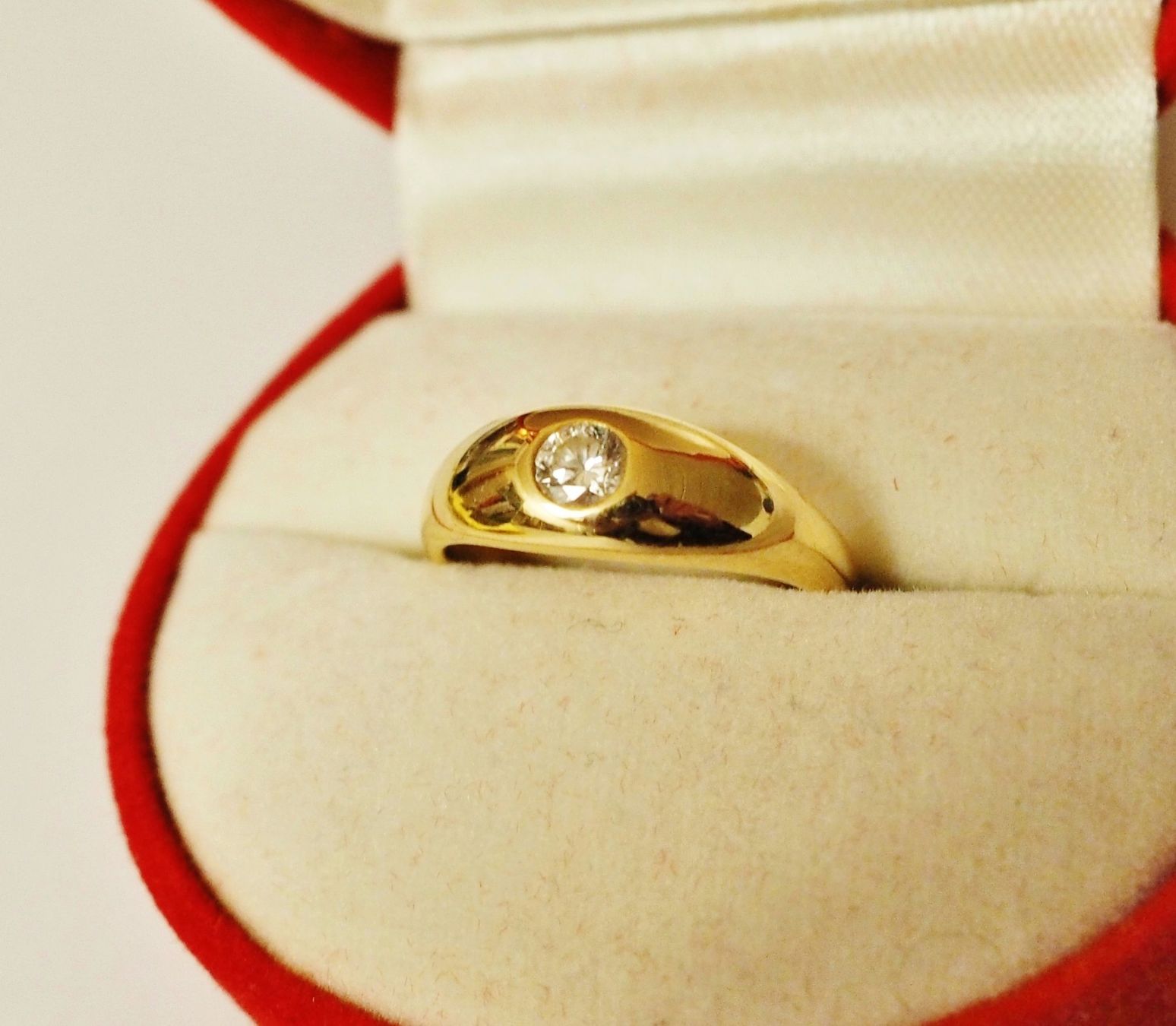 Anelli: Diamantring   in 750k Gelbgold – Usato da Trimbach venduto da Lasser1 1