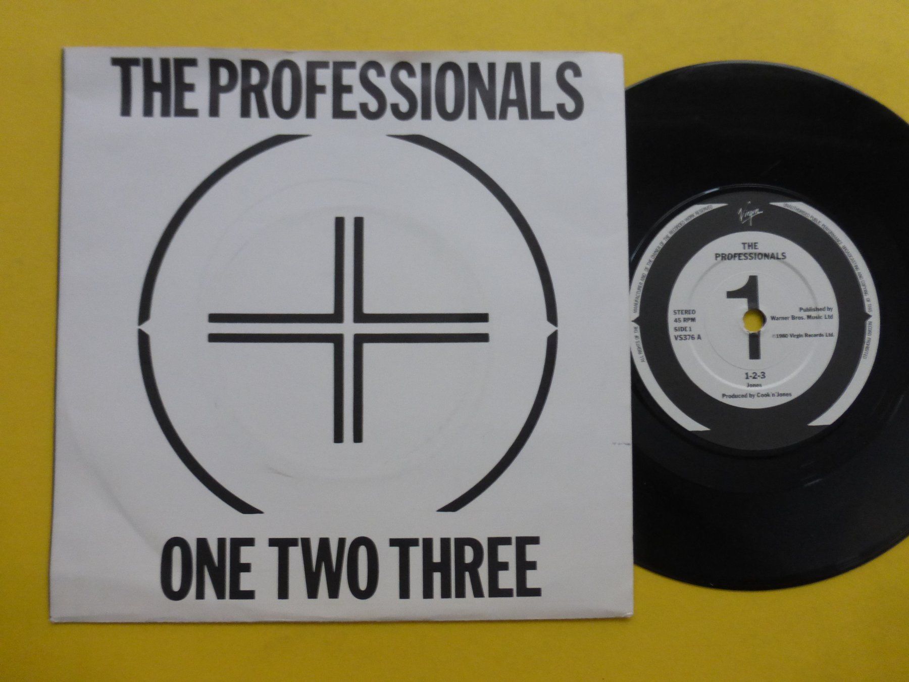 Dischi in vinile: The Professionals – One Two Three – Usato da Zürich venduto da Swiss57