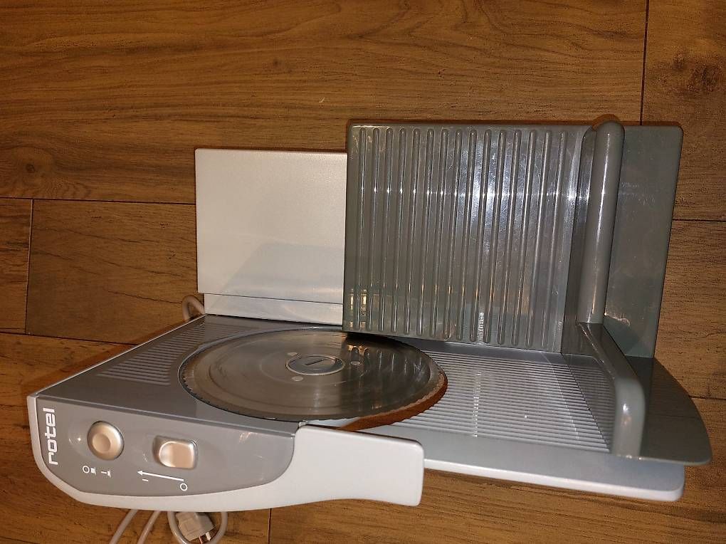 Rotel Elettrodomestici da cucina: Rotel Schneidemaschine – Usato da Ufhusen venduto da ddpp 1