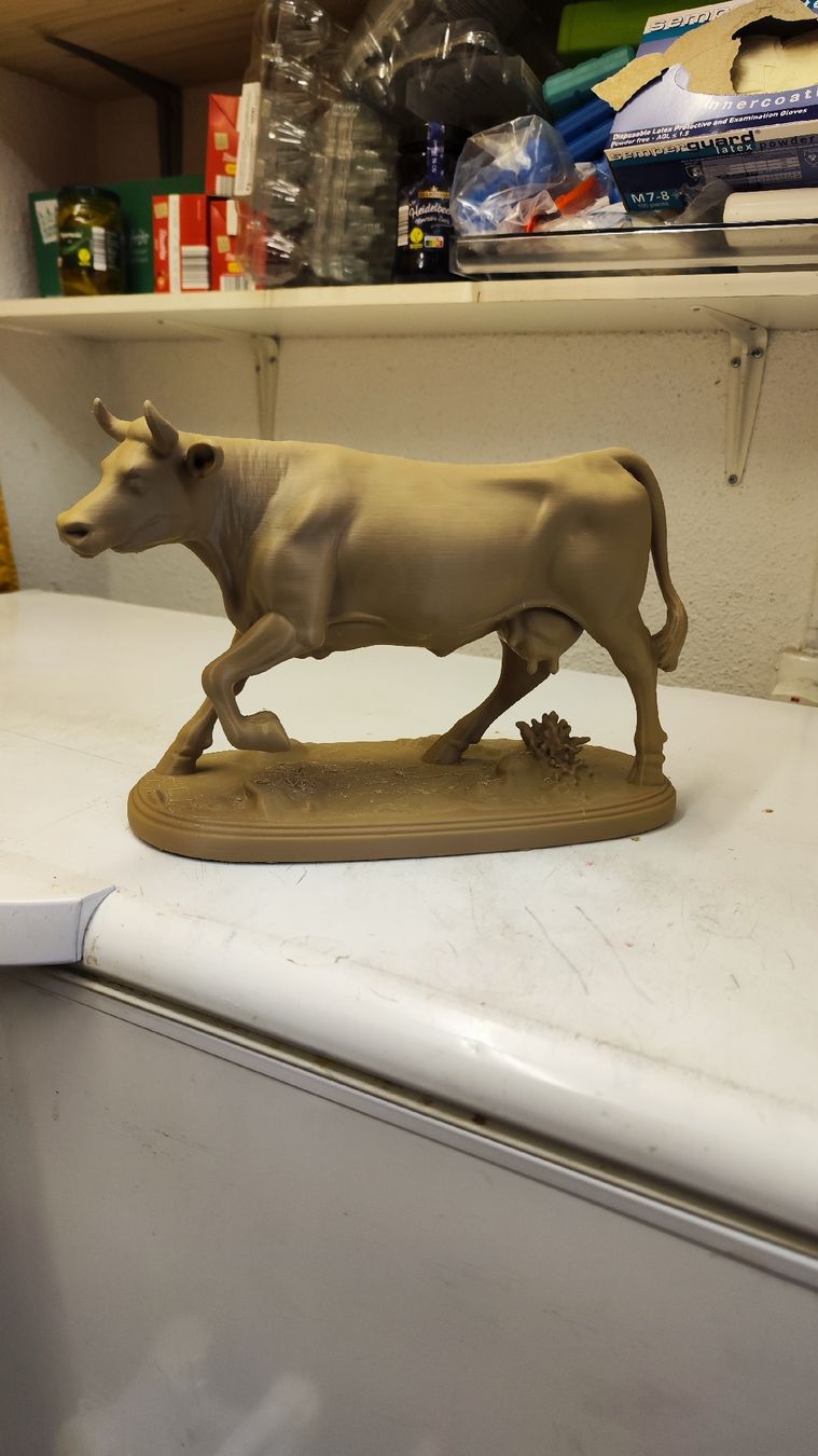 Statuette: Kuh ca 21cm x 36cm in Holzoptik – Usato da Zürich venduto da turbopuz 1