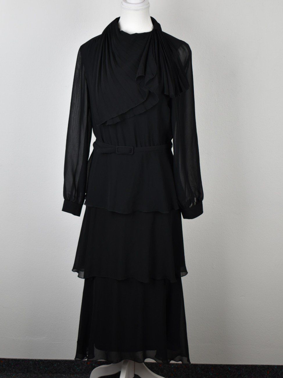 Maje Vestiti: Maje Kleid Gr.2 (36), schwarz – Usato da Nürensdorf venduto da 2ND_STORY 1