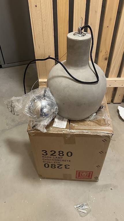 Lampen: Lampe suspendue en béton – Gebraucht aus Founex von ozen 1