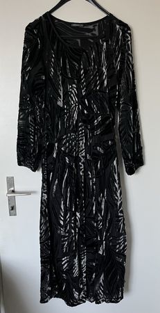 Hübsches Maxi Kleid von Nile / Samt Muster / Boho / Gr L
