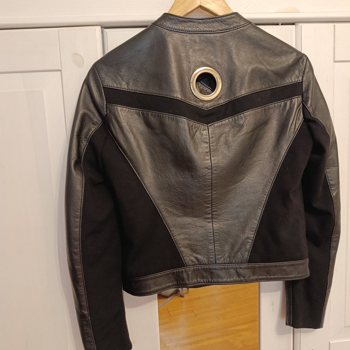 Versace Giacche: Versace Damen Lederjacket S – Usato da Thalwil venduto da ralucoantza 1