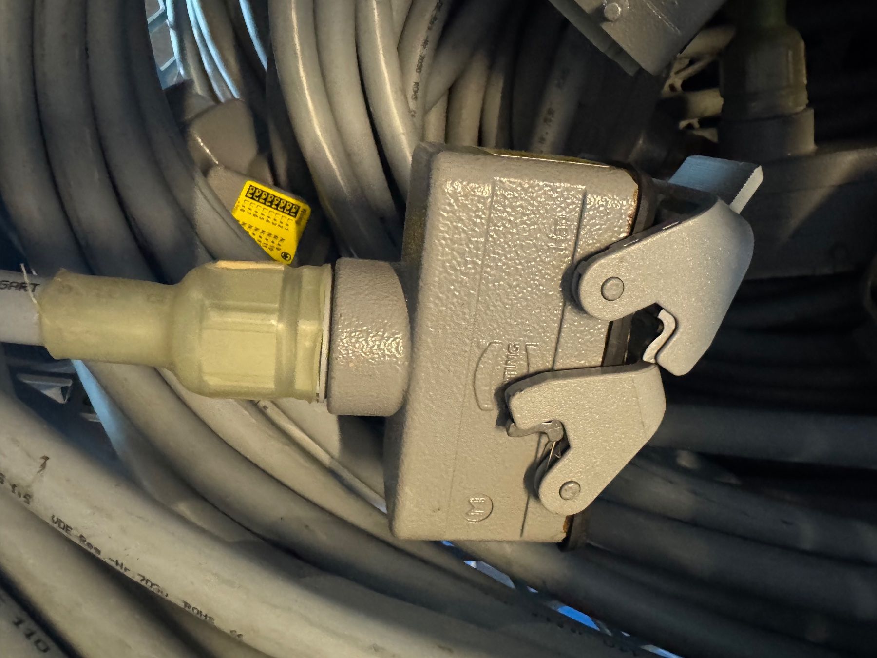 Cavi: Harting Kabel  grau 18x. 20m – Usato da Eiken venduto da Skylight