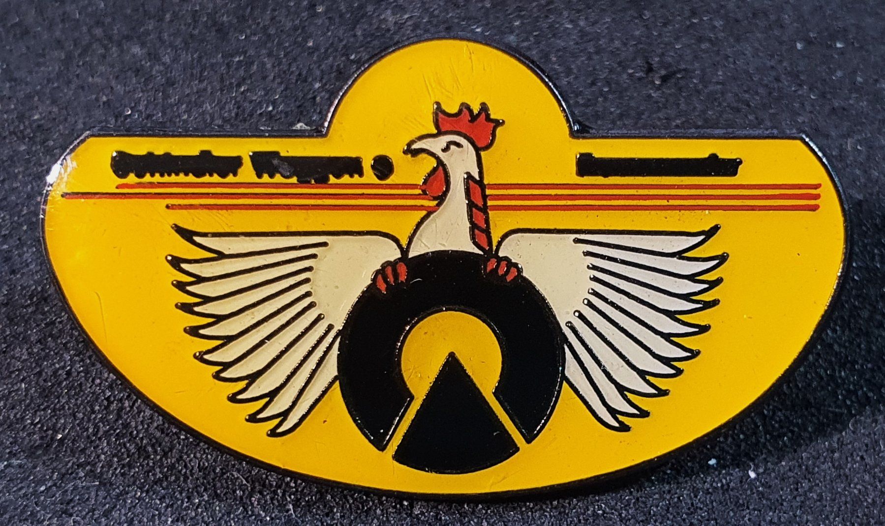 Placchette & Badge: BB878 - Pin Schindler Wagon Feuerwehr – Usato da Reinach BL venduto da Boston-Verkauf
