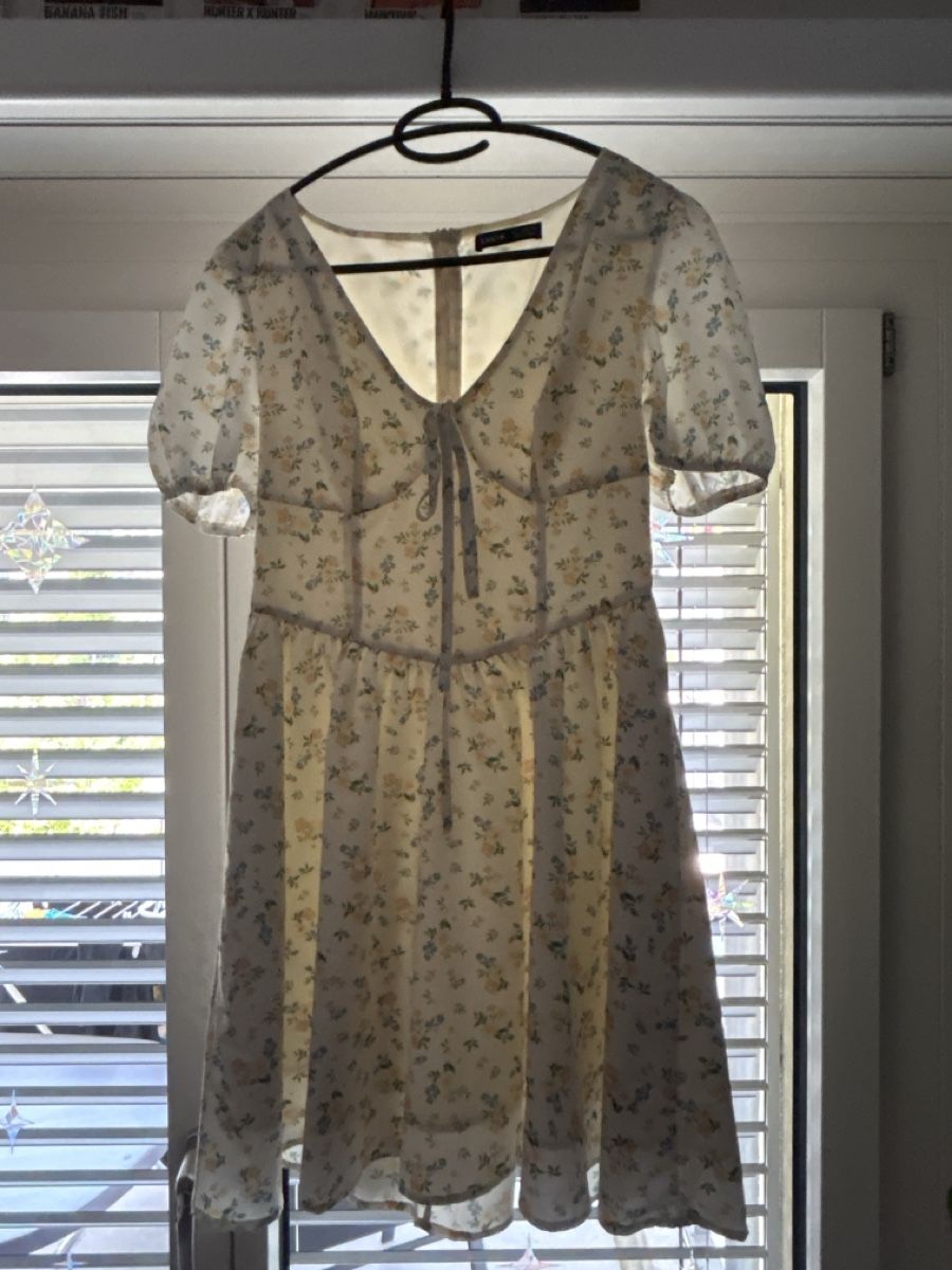 Shein Vestiti: Sommerliches Blumenkleid, Grösse M – Usato da Zürich venduto da xeniiilou