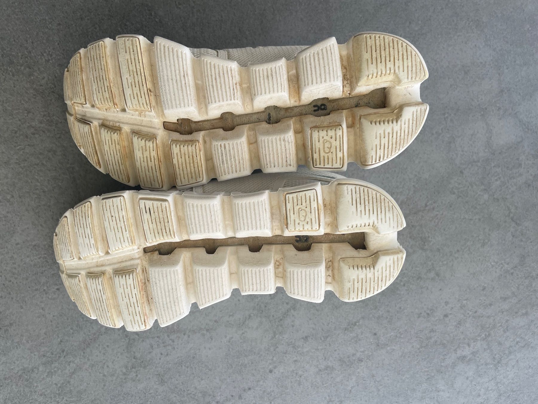 Herrenschuhe: On Schuhe – Gebraucht aus Killwangen von sla_ctq9 4