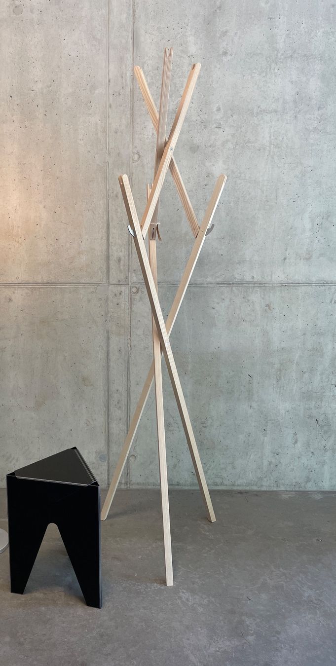Guardaroba: Konstantin Gricic  Moormann Garderobe Hut ab – Usato da Zürich venduto da starch.studio