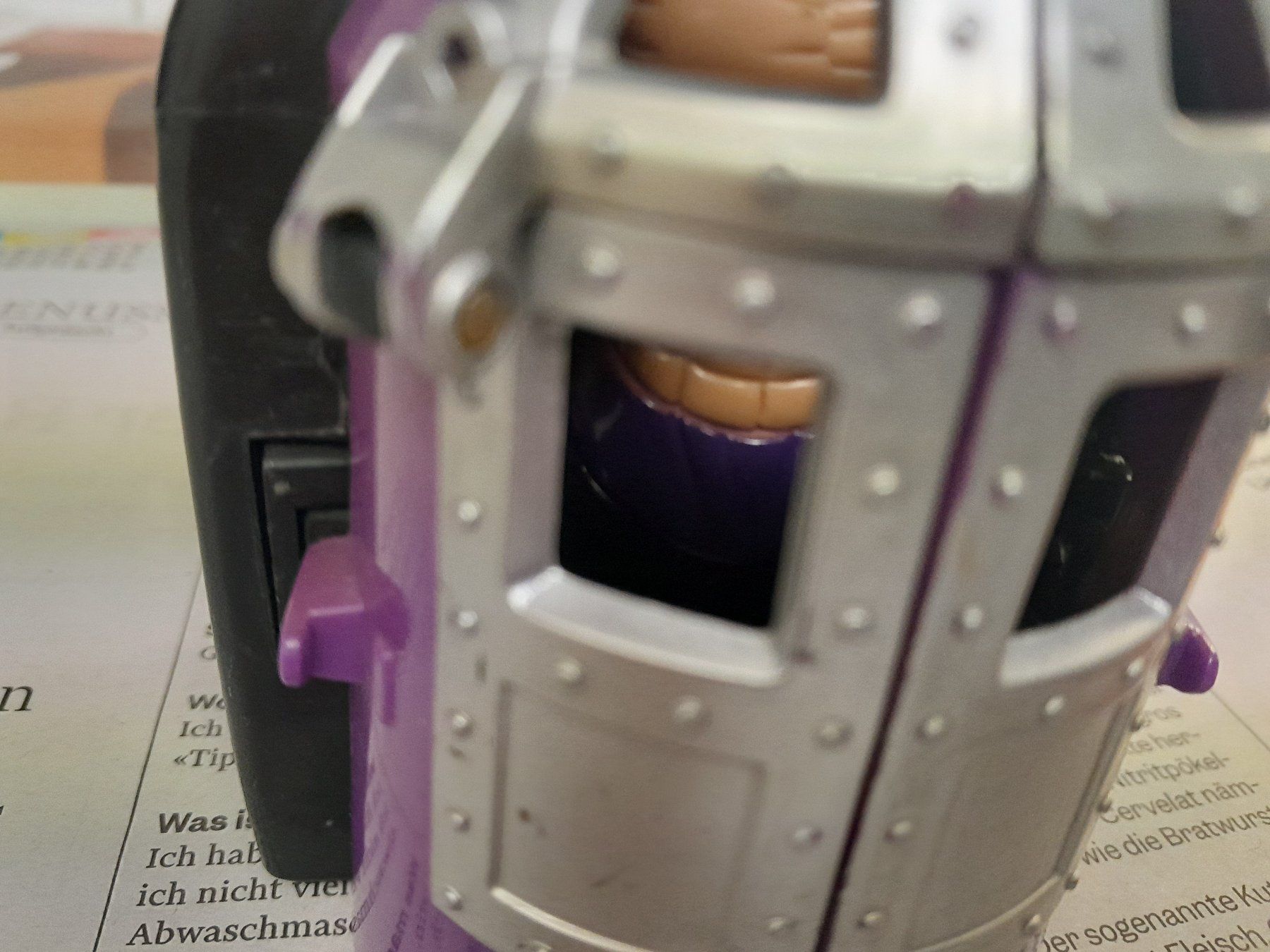 Statuette: Teenage Mutant Ninja Turtles Shredder – Usato da Rüti ZH venduto da Alemanni 9