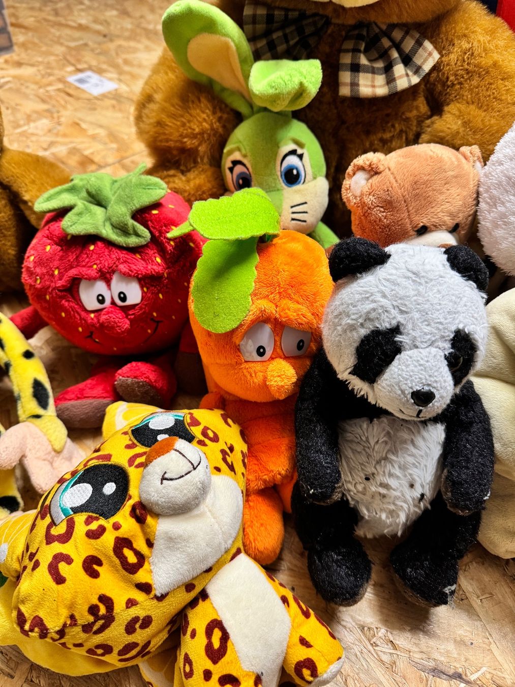 Giocattoli: Diverse Kuscheltier Sammlung – Usato da Oberried Brienz venduto da Jini98 2