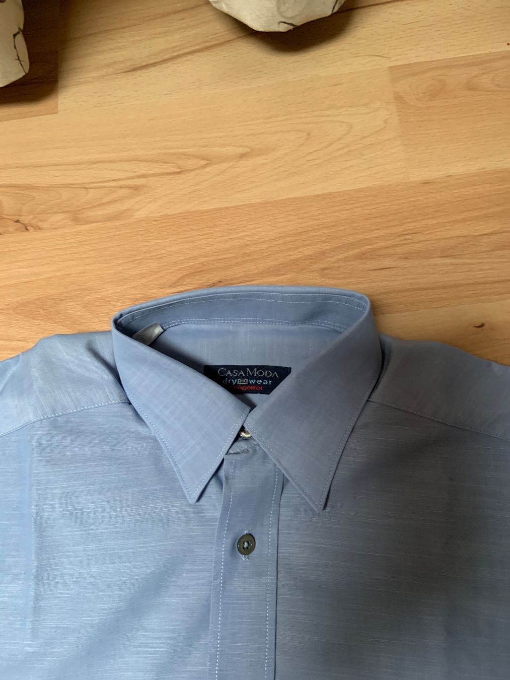 Camicie: Chemise – Usato da Ecublens VD venduto da timily 1