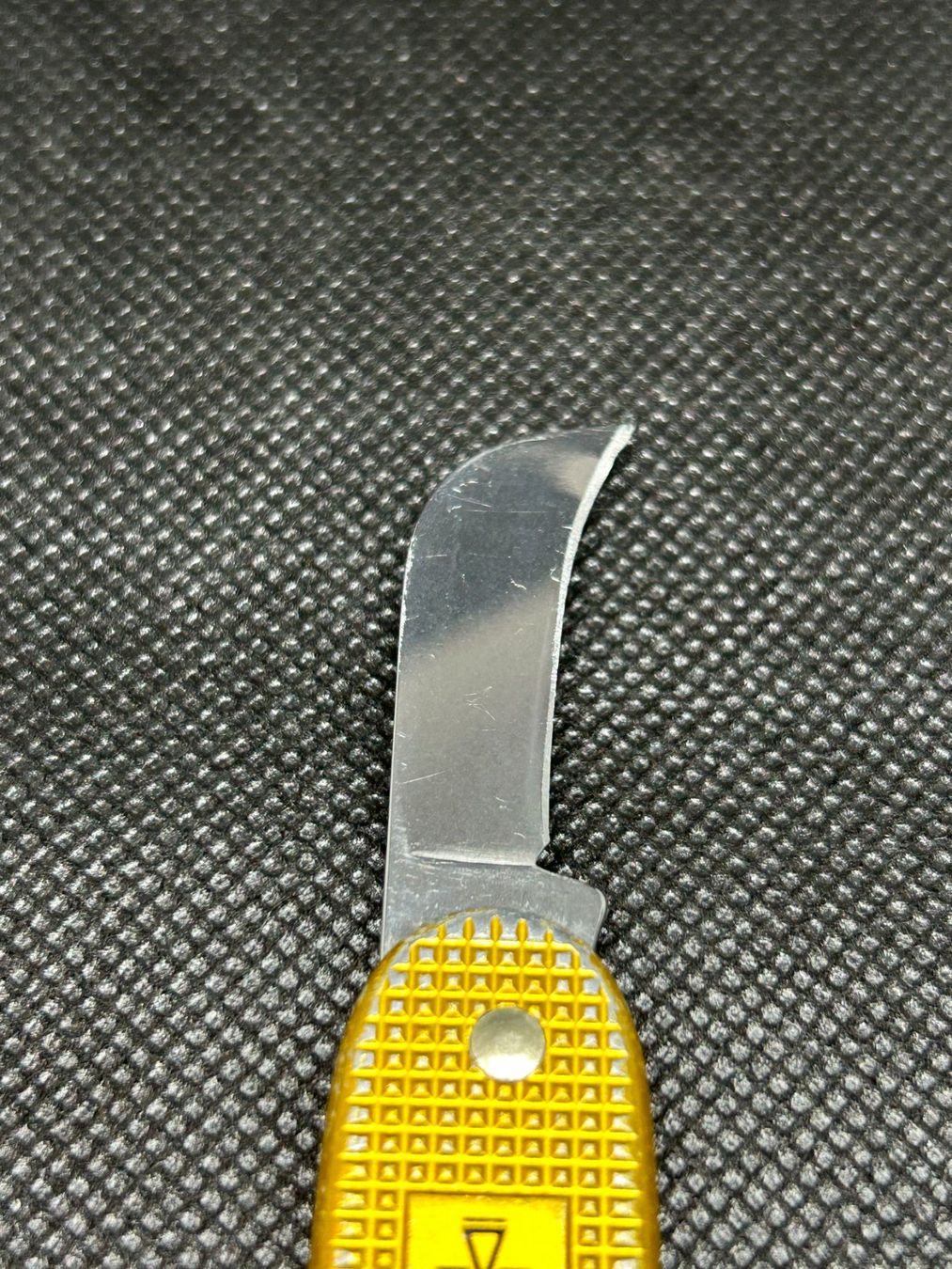 Victorinox Coltelli tascabile: Victorinox Pruner Alox Gold - Bugnard – Difettoso da Lausanne venduto da Retro-geek 3