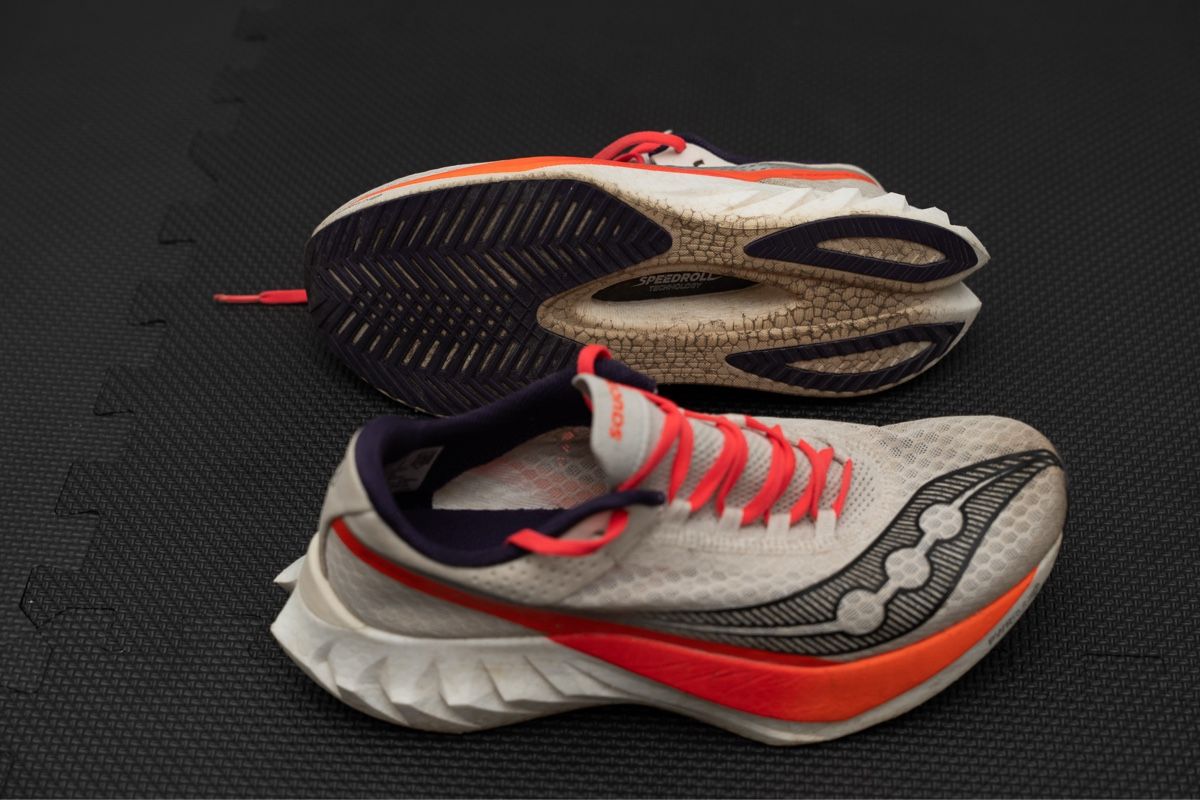 Saucony Scarpe da uomo: Laufschuh Saucony Endorphin Pro Version 4, Gr. 44 – Usato da Oberhofen Thun'see venduto da janine.70 2