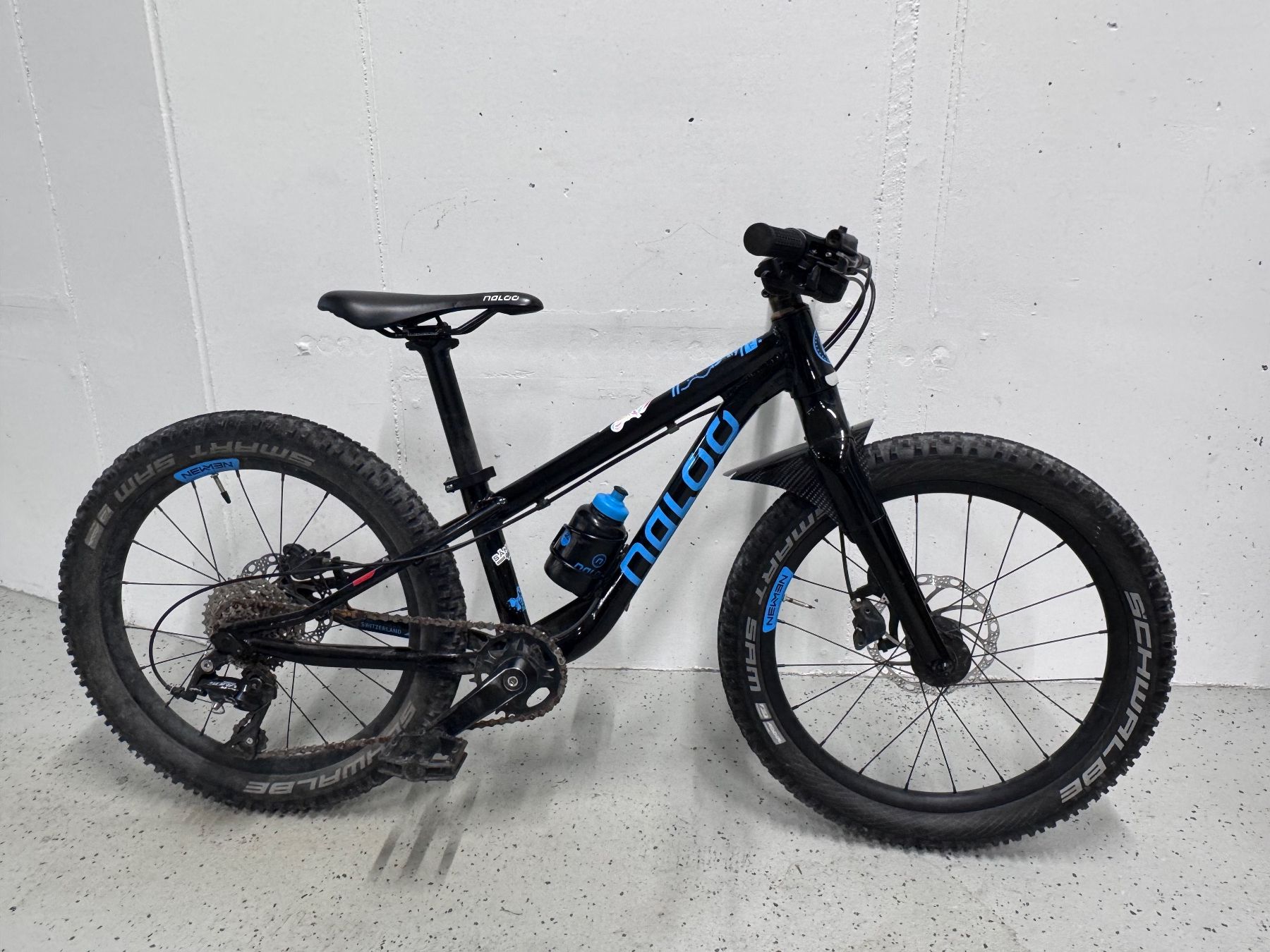 Naloo Velos: Naloo Velo – Gebraucht aus Hermetschwil-Staffeln von gta8 1