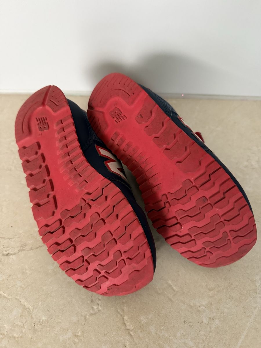 New Balance Scarpe per ragazzi: New Balance Sneaker, Grösse 33 – Usato da Langenthal venduto da Leclafel 3