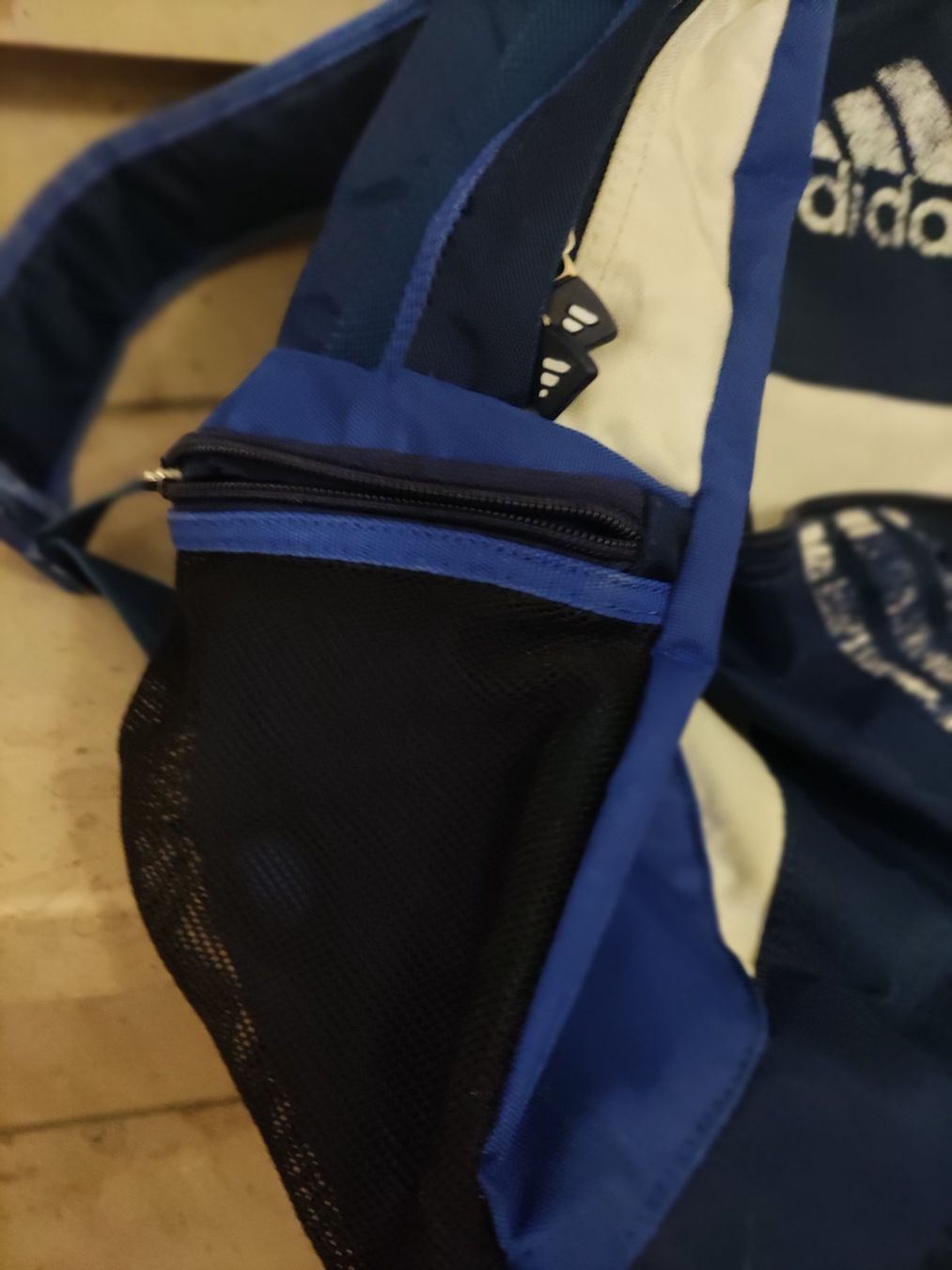 Adidas Zaini: Adidas Rucksack – Usato da Solothurn venduto da Csw1 2
