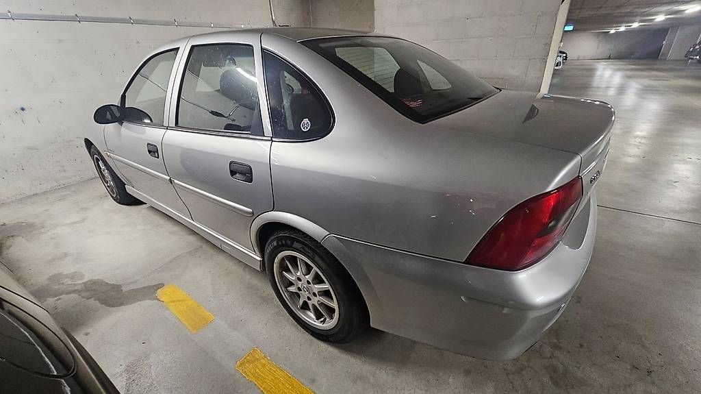 Automobili: Fahrzeug Opel Vectra – Usato da Zufikon venduto da thomas.hodel