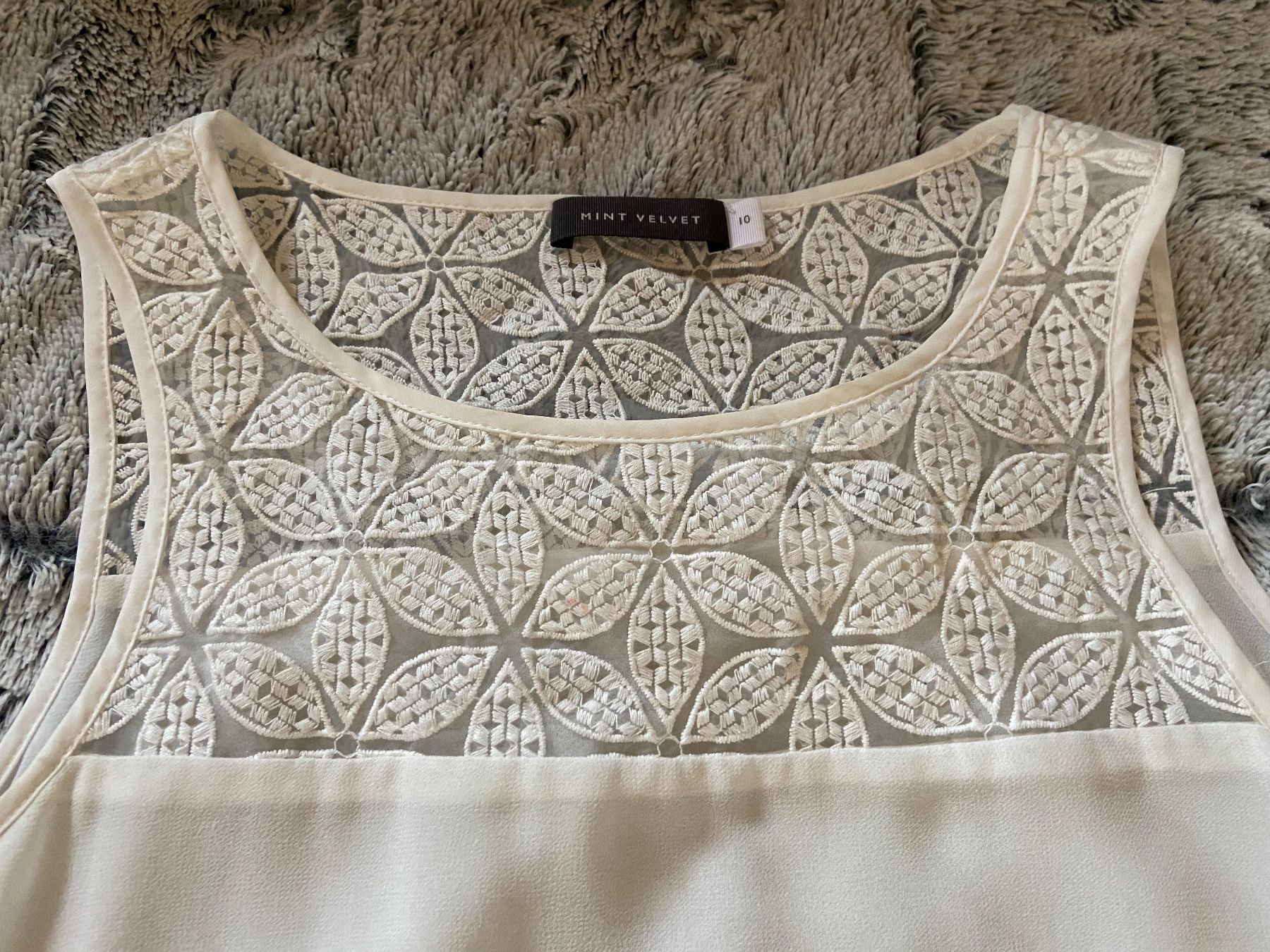 Top: Haut MINT VELVET 10 UK new – Usato da Epalinges venduto da madeleine05 5