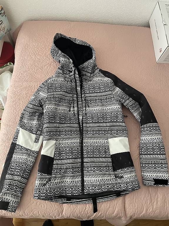 Sci: Kinderskijacke und Hose – Usato da Münsingen venduto da JelenaHodak