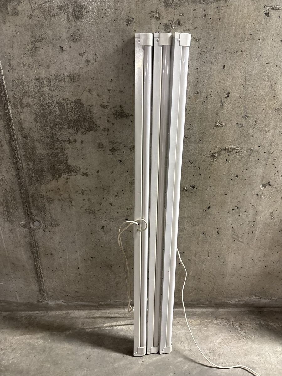 Lampadari & plafoniere: Leuchtstofflampen mit Gehäuse weiss 122cm – Usato da Zürich venduto da Ane-g