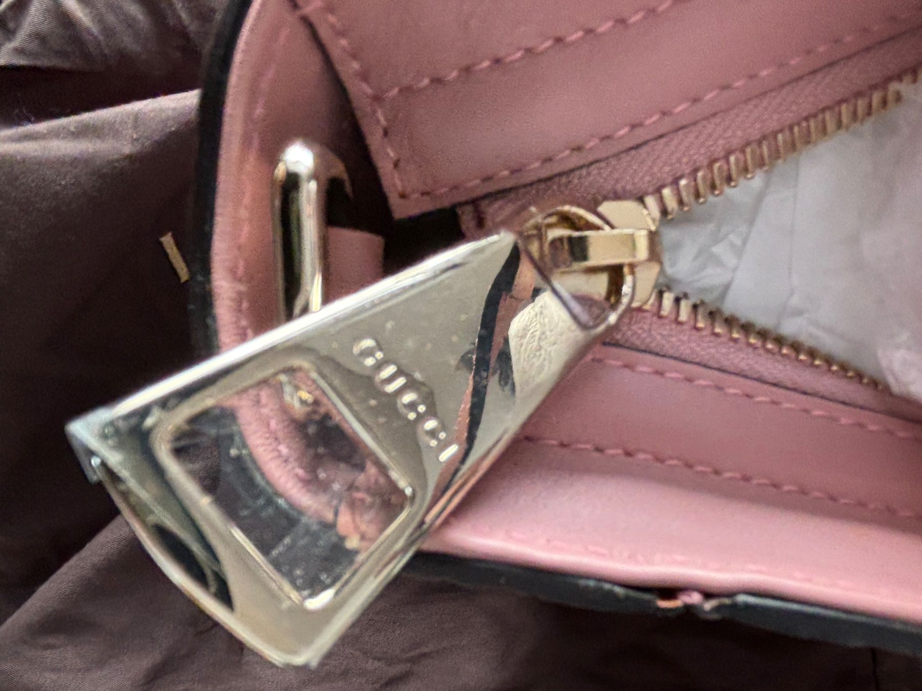 Gucci Borse da donna: Sac GUCCI en cuir Neuf – Nuovo e nell'imballaggio originale da Saignelégier venduto da teres27 7
