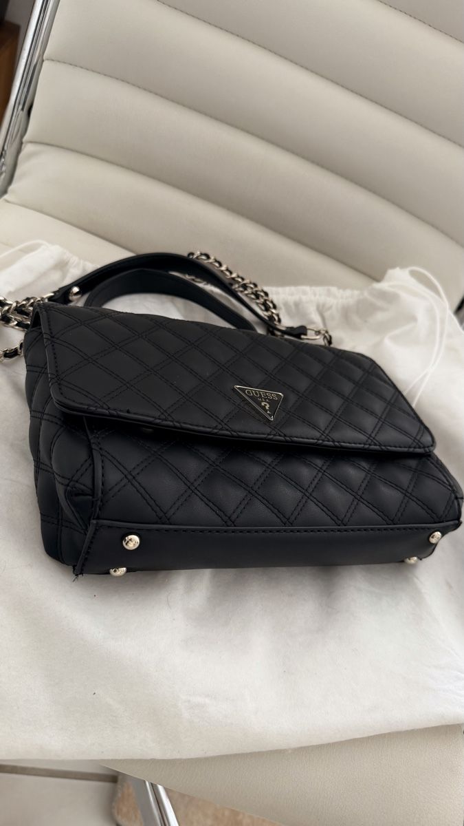 Guess Taschen für Damen: Tasche “GUESS” neu – Neu und originalverpackt aus Bonstetten von AngelaF23 3