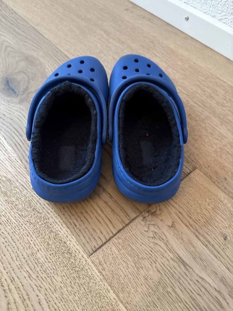 Crocs Scarpe per ragazzi: Winter Crocs blau gefüttert, Gr 27 – Usato da Dietikon venduto da sue_qzb6 3