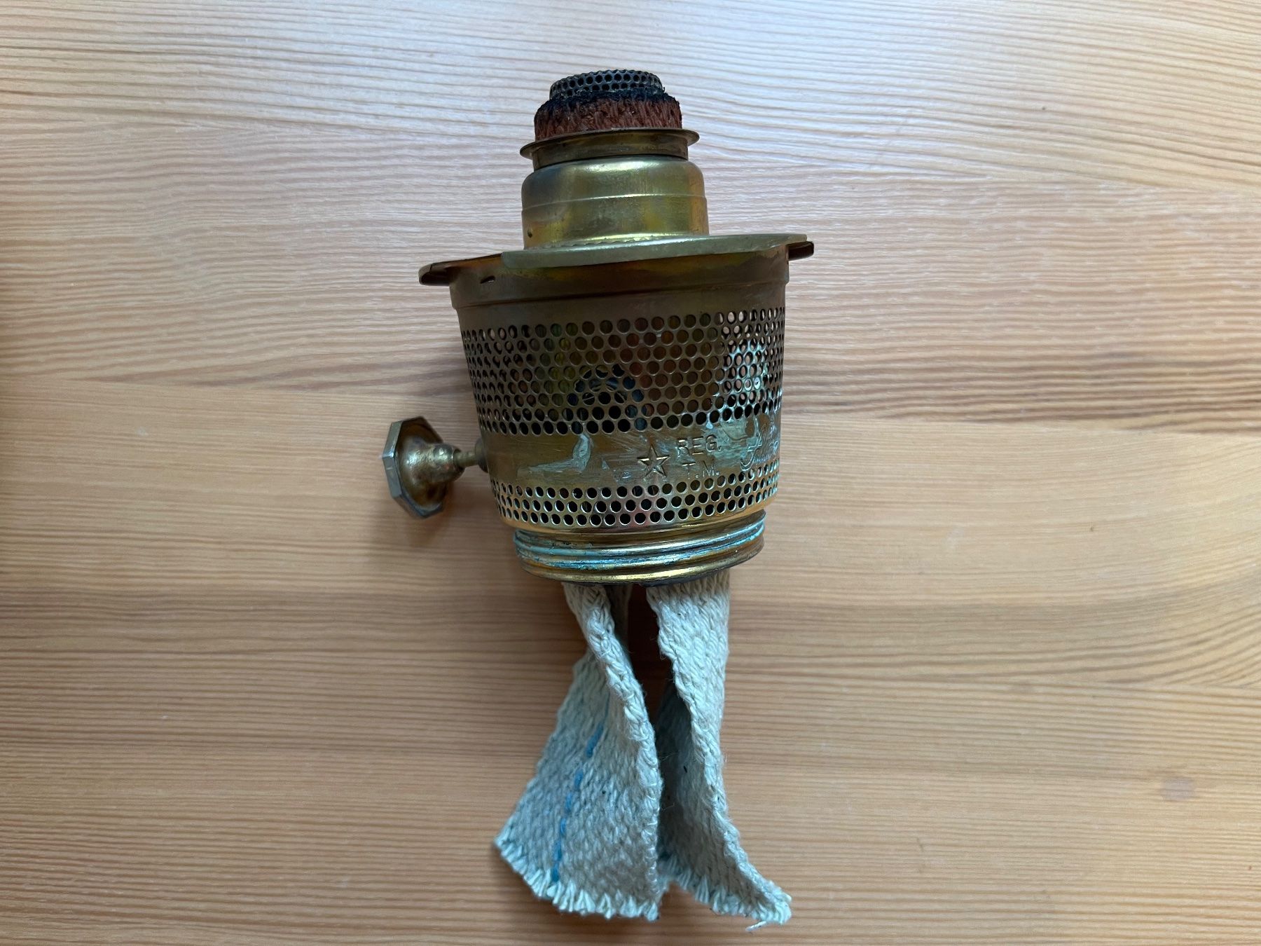 Lampade: Original Aladdin-Petroleum-Lampe – Usato da Basel venduto da miriricar 8