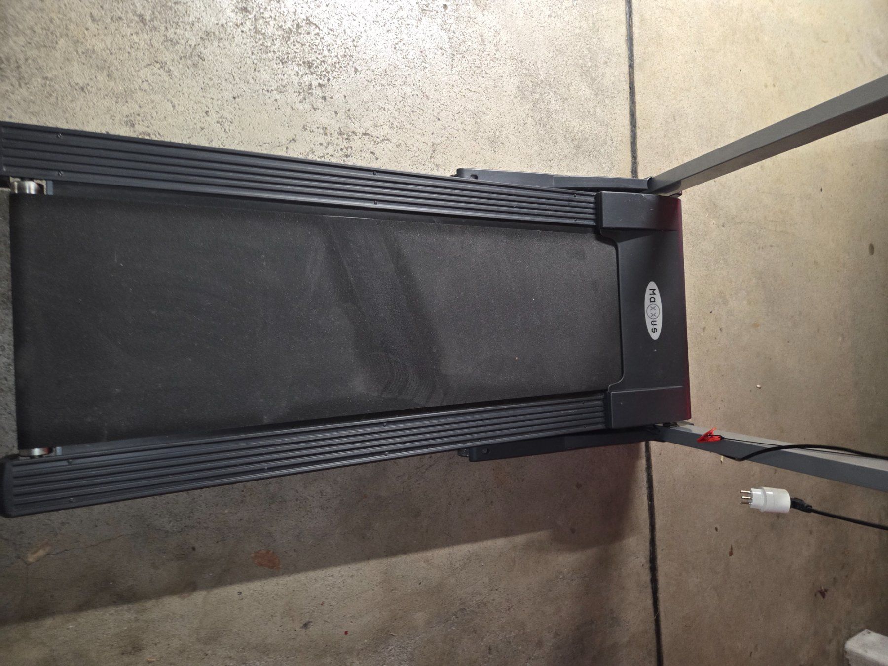 Maxxus Hometrainer: Laufband Maxxus Modell mit Steigung – Usato da Brugg AG venduto da kim_mmf6 3
