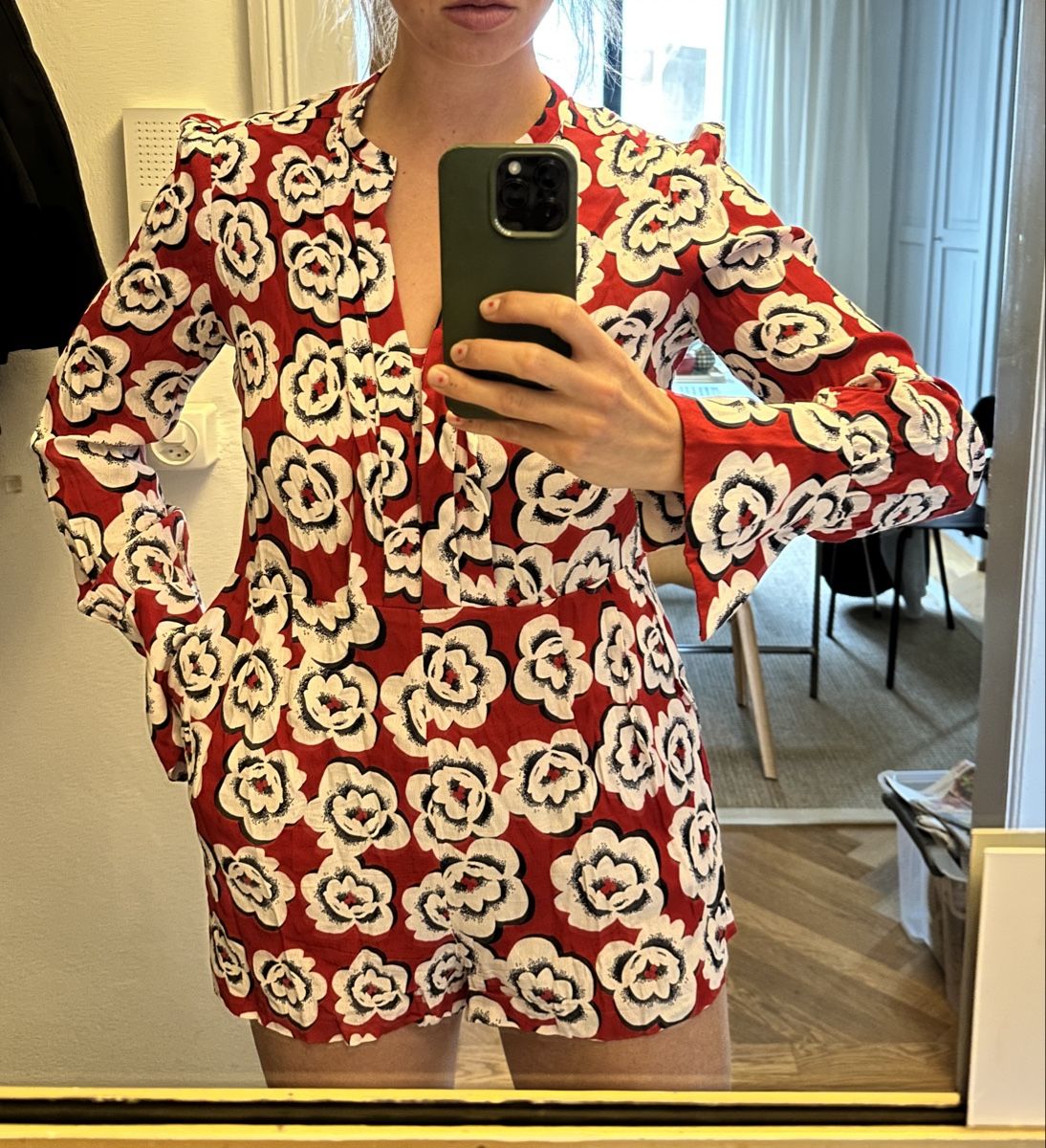 Tara Jarmon Tute: Jumpsuit Tara Jarmon – Usato da Zürich venduto da NicolaLauraJoy 1