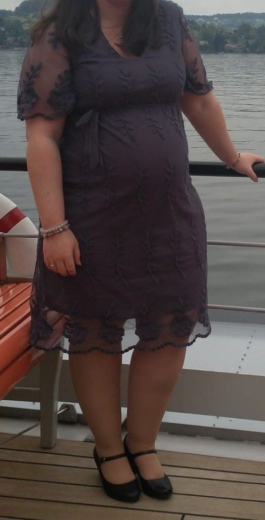 Mamalicious Kleider: Umstands-Kleid mamalicious – Gebraucht aus Buochs von NAmb 2